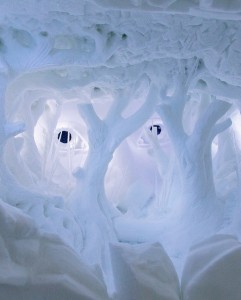 ice_art_icehotel